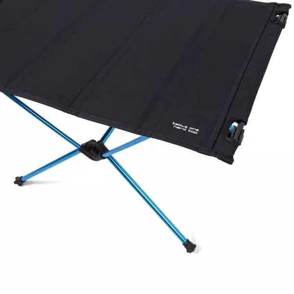 Table Camping HELINOX TABLE ONE HARD TOP REGULAR BLACK 22 Noir 4 Table Camping HELINOX TABLE ONE HARD TOP REGULAR BLACK 22 Noir – Image 4